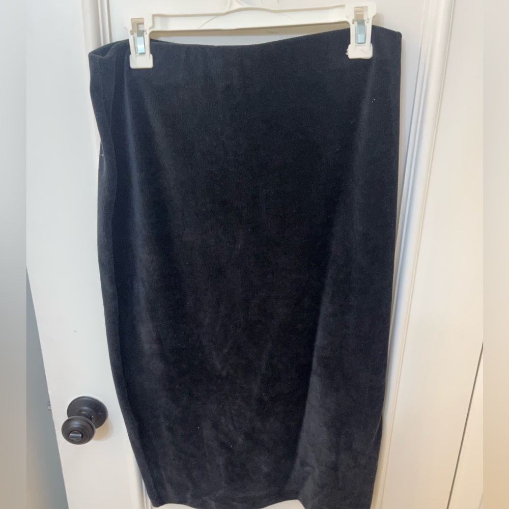 Black skirt Size L
